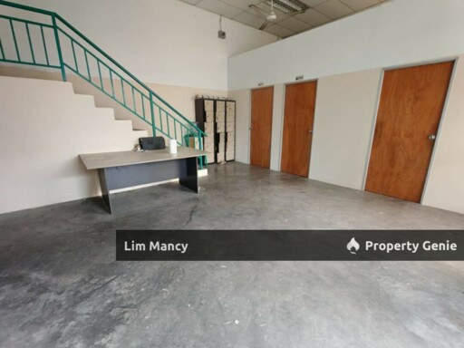 Nusa Cemerlang Semi Detached Medium Industrial Adjoining Factory For Rent