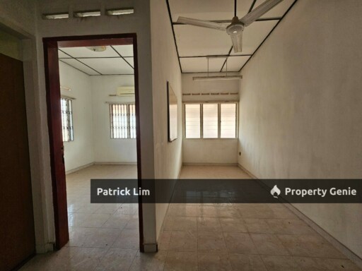 FREEHOLD Semi-D @ Bukit Beruang | 3,200 sqft | Only RM698K