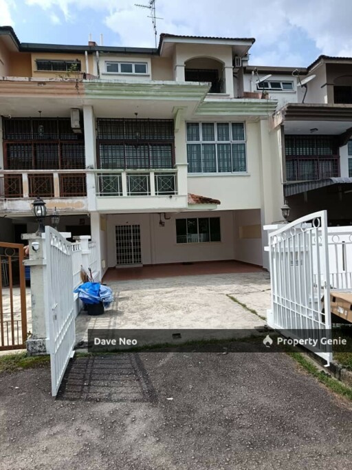 Taman Bukit Jaya @ Ulu Tiram • 2.5-Storey House • Partial Furnished