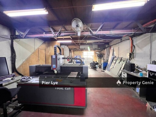 Taman Austin Factory