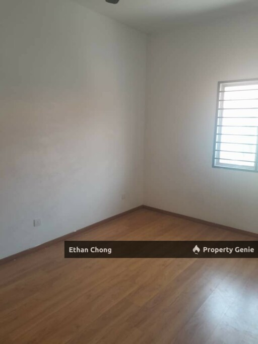 Partially Furnished 2 Storey Terrace House for Rent at Kota Bayuemas, Klang