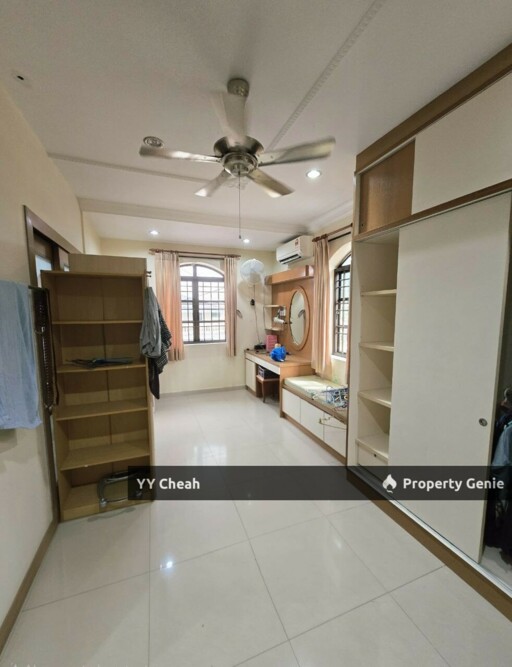 Bercham 2 storey Bungalow For Sale, Great Location, Near wet market, Spacious