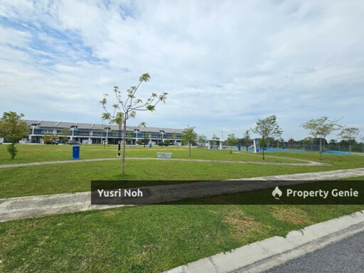 Fully Furnish & Extended Double Storey Terrace Serenia Arina Serenia City Sepang