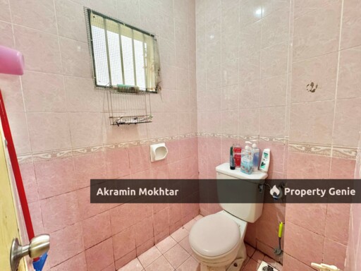 Facing Open & Partially Furnished | Double Storey Jalan Platinum Seksyen 7, Shah Alam