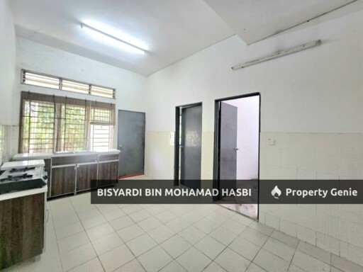Single Storey Terrace  Jalan Tanjung Rhu  Seksyen 30, 40460 Shah Alam