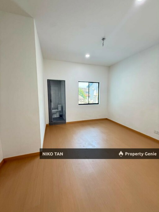 Jalan 9/5, Taman Air Biru Pasir Gudang For Sale