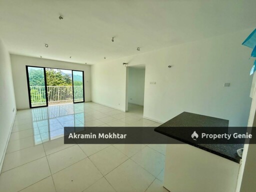 Freehold, Low Level & 2 Parking | Vista Mahogani Condominium, Saujana Impian, Kajang.