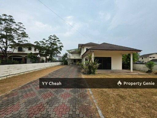 Jalan Kampar Ipoh Town Bungalow 10,400 sq ft For Sale Renovated, Facing North Huge Bungalow