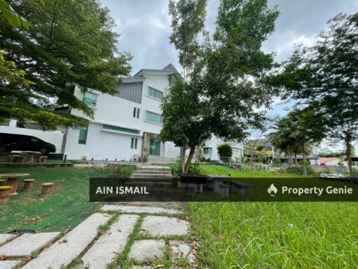 [RENOVATED &CORNER] BUNGALOW 3STOREY TAMAN FOREST HILL, PELINDUNG - TOK SIRA, KUANTAN