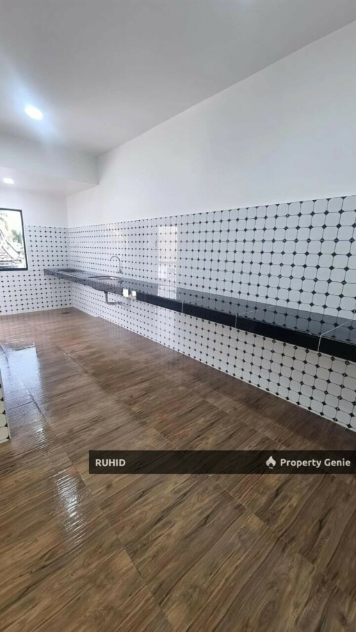 End Lot Single Storey Terrace House for Sale in Taman Sri Pulai, Johor Bahru