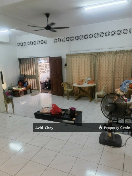 Taman Ungku Tun Aminah, Jalan Nahkoda, 2 Storey Terrace House