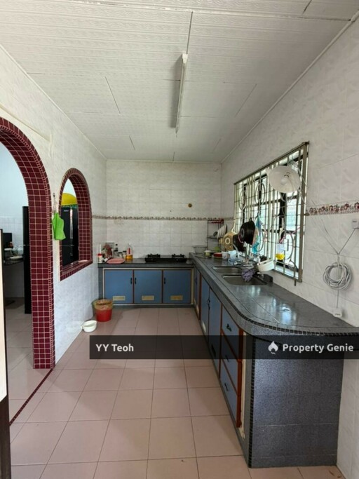 Pulau Gadong 1.5 Storey Terrace