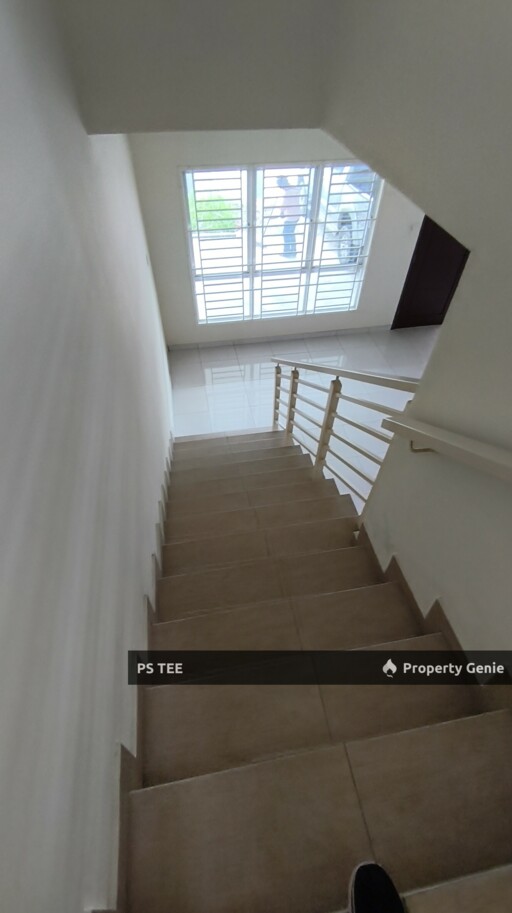 Batu belah Double Storey for sale