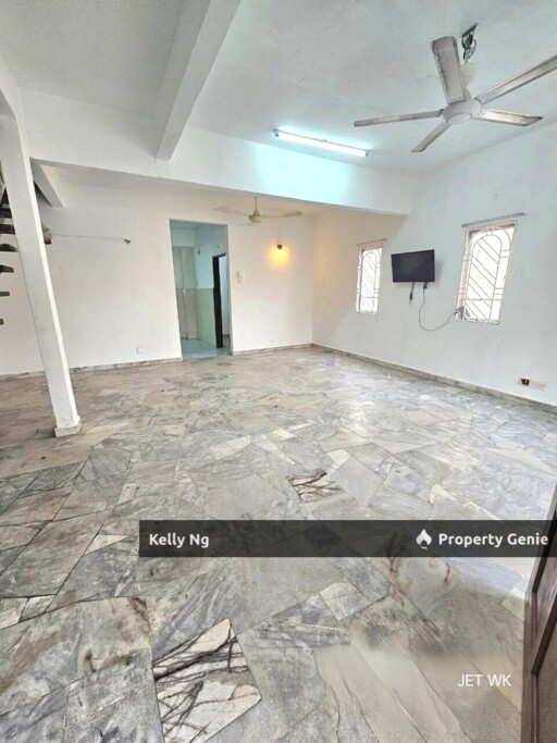 Double Sty Endlot House At Tmn Sri Andalas Klang For Rent