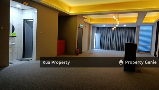 1st Floor Shop Lot For Rent! at Kuching City Mall