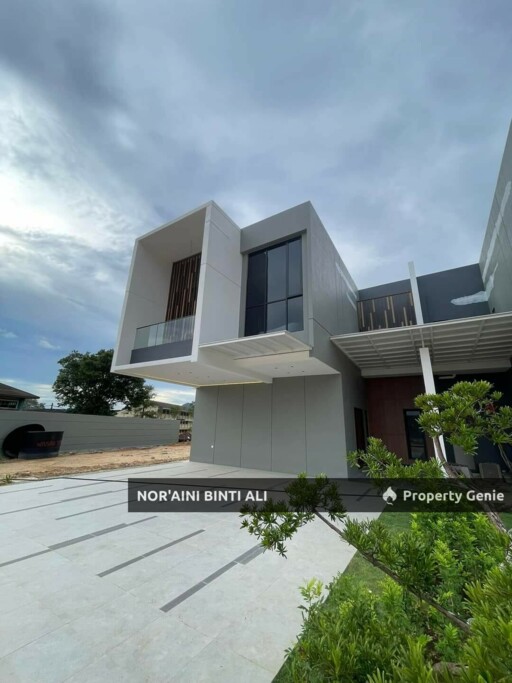 Majestic Heights , Pelindung Kuantan Pahang