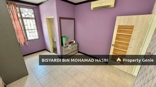 Facing Open Corner Lot Renovated Double Storey Taman Putra Prima, Puchong.