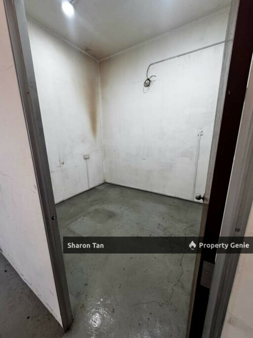 Jalan Nusaria 3/4 Gelang Patah, 22x70sf Shop Rent, Ground Floor