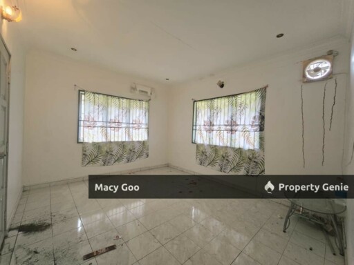 Huge Land Corner Double Storey Kampung Lapan
