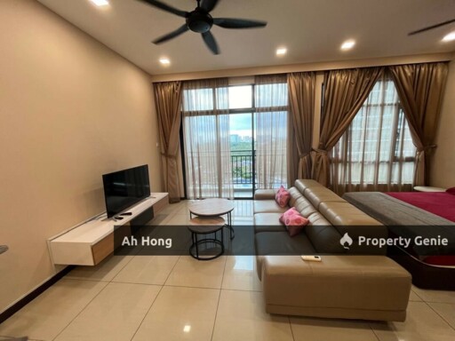 Taman Molek / Molek Regency / Studio / Fully Furnished / Renovated