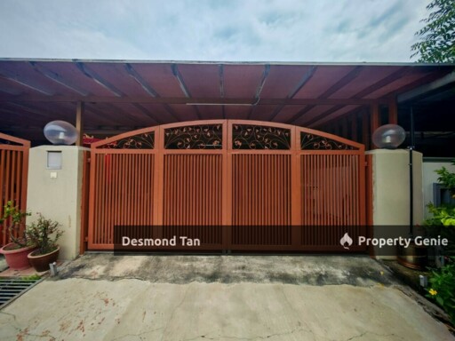 2 Storey Garden Avenue Seremban 2, Seremban (Semi Furnished with Kitchen Only)