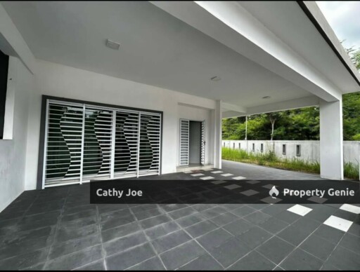 DOUBLE STOREY CORNER LOT AT LAHAT, IPOH