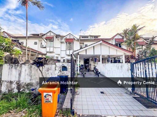 FACING OPEN! Double Storey Terrace Seksyen 9 Shah Alam