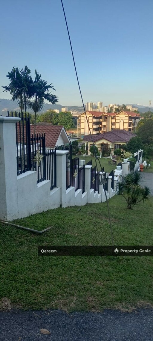 Single Storey Bungalow Sungai Kantan Kajang. Huge Land