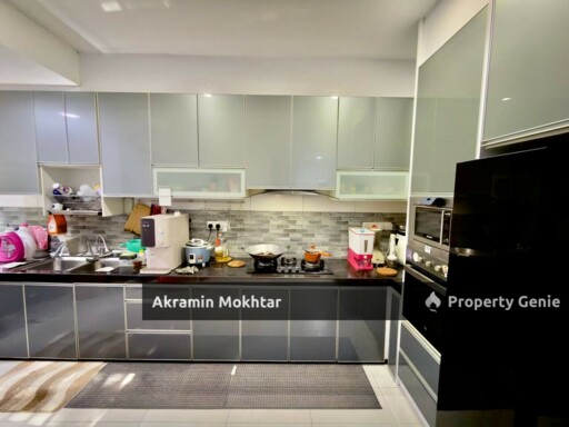Freehold, Renovated & Partially Furnished | 2.5 Storey Terrace IRIS Taman TTDI Grove, Kajang Selangor