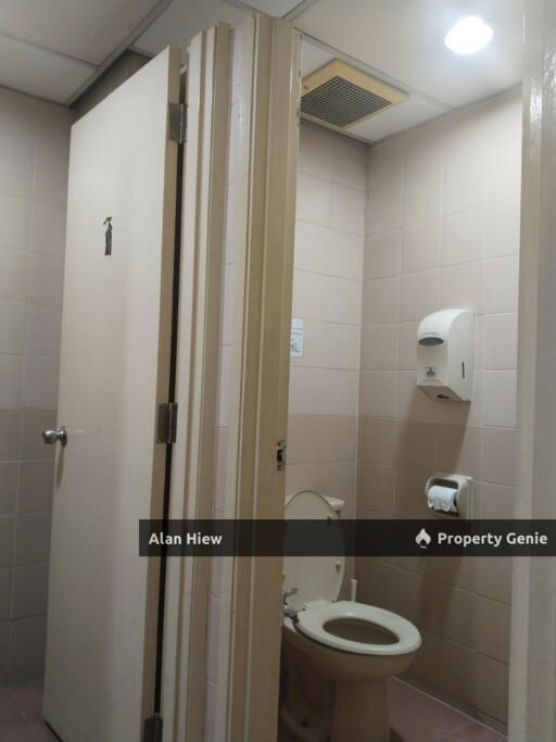 Megan Avenue 1 Office To Let