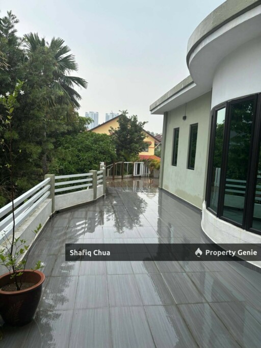 Corner Lot Double Storey with Pool Taman Tasik Prima Puchong For Rent