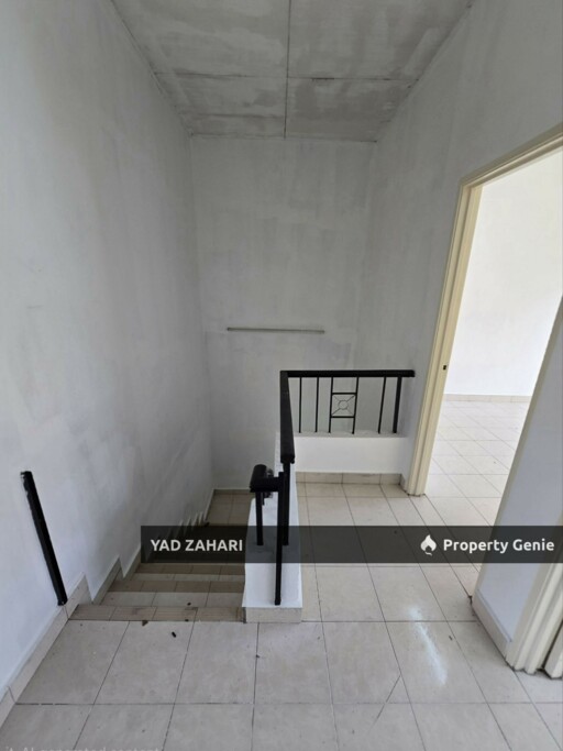 Taman Mutiara Kemuning, Shah Alam | 2-Storey Terrace 4+1 Bedrooms | RM500K - Facing Open with Spacious Land 20*70