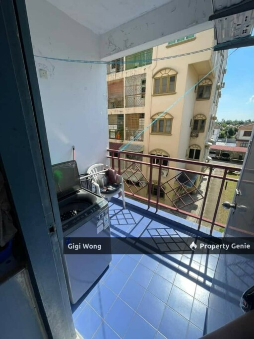 For Sales Golden Shower Condo Ruby