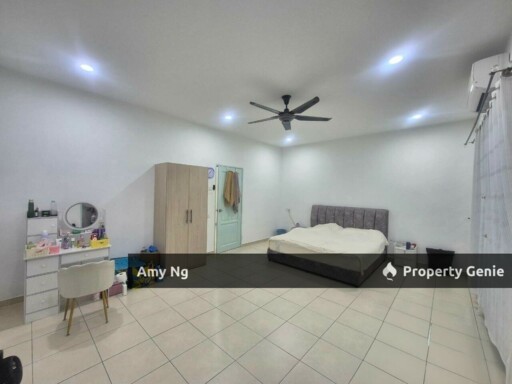Botani Bougainvillea FreeHold Double Storey Terrace For Sale