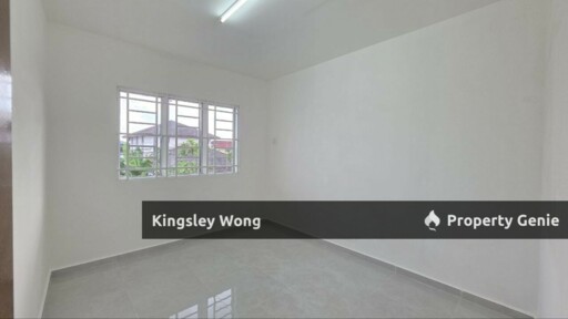 Gunung Rapat Pekan Razaki Double Storey Terrace House Newly renovated Near Ampang Ipoh Simpang Pulai
