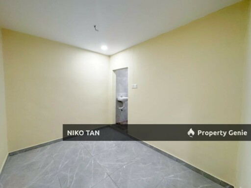 Taman Saleng 2Storey With Fully Renovated & Extended Kitchen For Sale