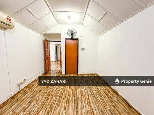 Seksyen 20, Shah Alam | 2-Storey Terrace 4 Bedrooms | RM599K - Renovated and Non Bumi Lot