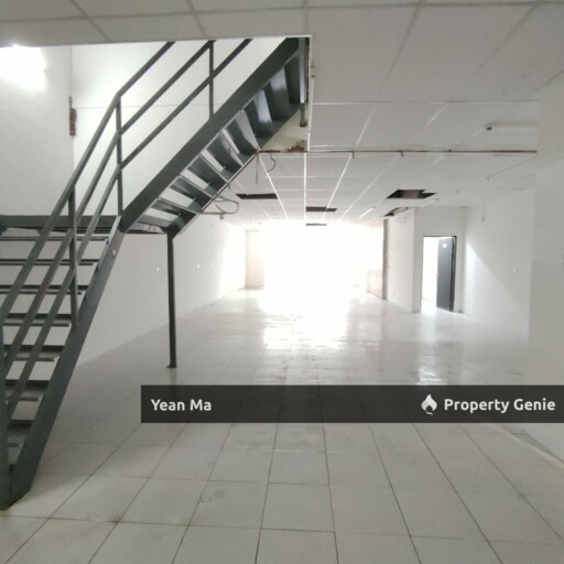 Ground Floor Shop Lot @ Pusat Komersial Anggun City Rawang