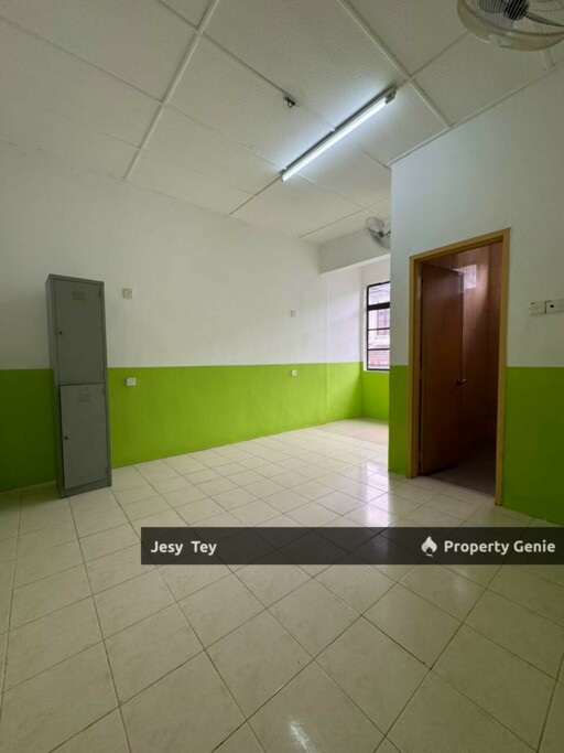 Desa Cemerlang (2 Storey Terrace House For Sale)