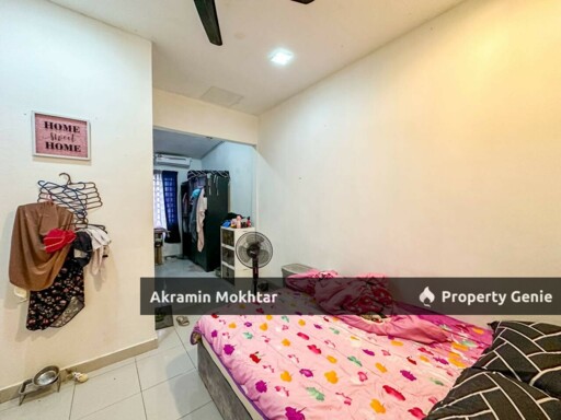 Freehold & Renovated | 2 Storey Terrace, Tmn Pelangi Semenyih 2 (Oakberry) @ Semenyih.