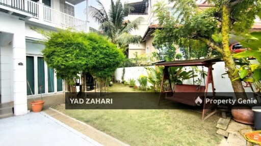 Putramas, Seksyen 7, Shah Alam | 3-Storey Semi-D 6+1 Rooms | RM1.8M - Facing Open, Large and Spacious Land & Extended Patio with Backyard
