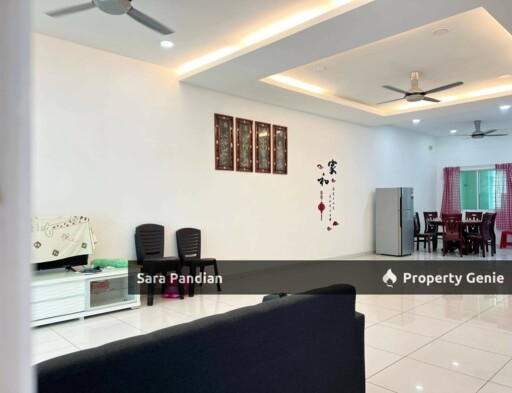 Freehold Botani Large Double Storey House