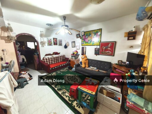 Jalan Lading, Puteri Wangsa Low Cost