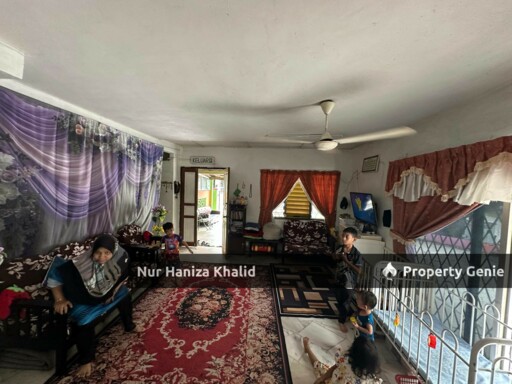Corner Lot Double Storey Terrace Taman Kantan Permai Kajang