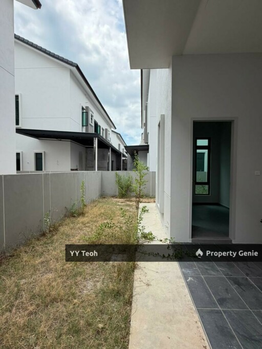 8 Residence Padang Temu Double Storey Semi D
