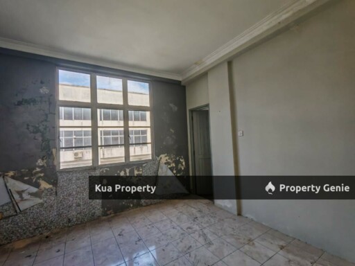 Matang Jaya 1st Floor Shophouse / Apartment For Sale  Located at Matang Jaya
