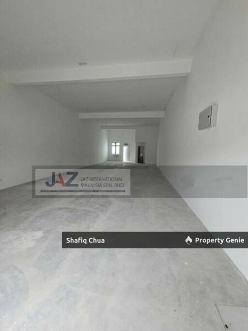 Freehold Brand New l Setingkat Kedai Di Pusat Komersial Olak Lempit, Banting