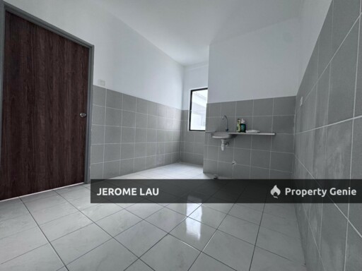 Residence larkin indah