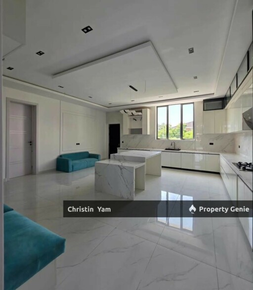 Brand New Semi-D 3 Storey With Lift Near KLCC Within 8min