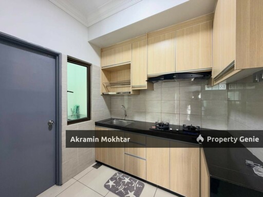 FREEHOLD, RENOVATED, FULLY FURNISHED & 2 PARKING | RESIDENSI ZAMRUD CONDOMINIUM BLOK A&B JALAN ZAMRUD UTAMA KAJANG